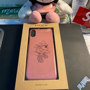Minnie Roller skate X IPhone case.